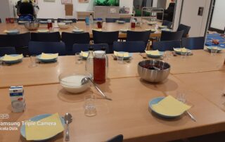 Gedeckter Tisch in Trier-West für 46 Personen im Familienkochkurs